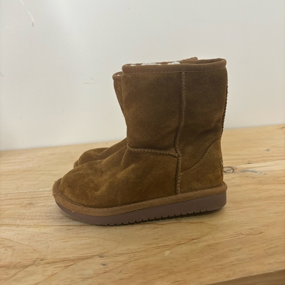 Ugg koolaburra kids short boots 10 - Picture 1 of 6